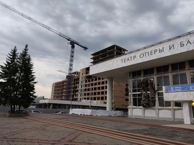 Что строят на театральной площади в красноярске. Смотреть фото Что строят на театральной площади в красноярске. Смотреть картинку Что строят на театральной площади в красноярске. Картинка про Что строят на театральной площади в красноярске. Фото Что строят на театральной площади в красноярске